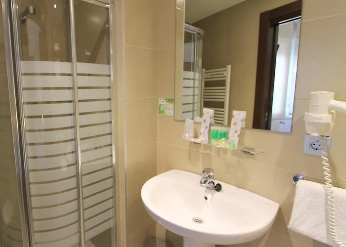 格鲁森旅馆 2* 圣塞瓦斯蒂安